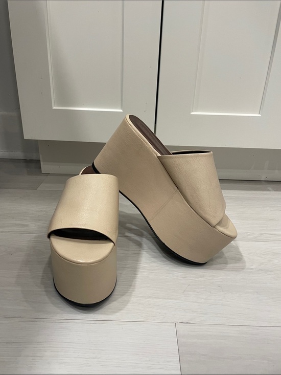 Simon Miller Shoes - Simon Miller ‘Blackout’ Platform in Light Beige Vegan Leather Sandals Size 40